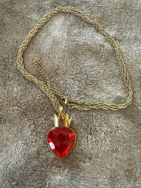 Disney Descendants Evie necklace